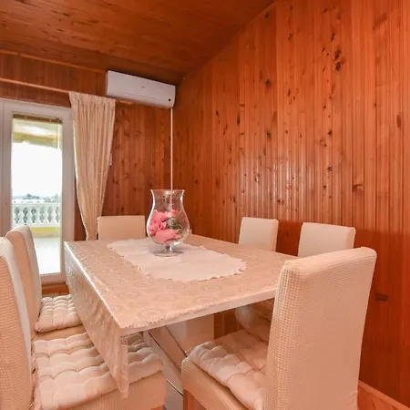 Dandelion Apartment Biograd Na Moru