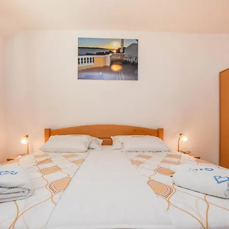 Dandelion Apartment