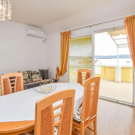 Dandelion Biograd Na Moru